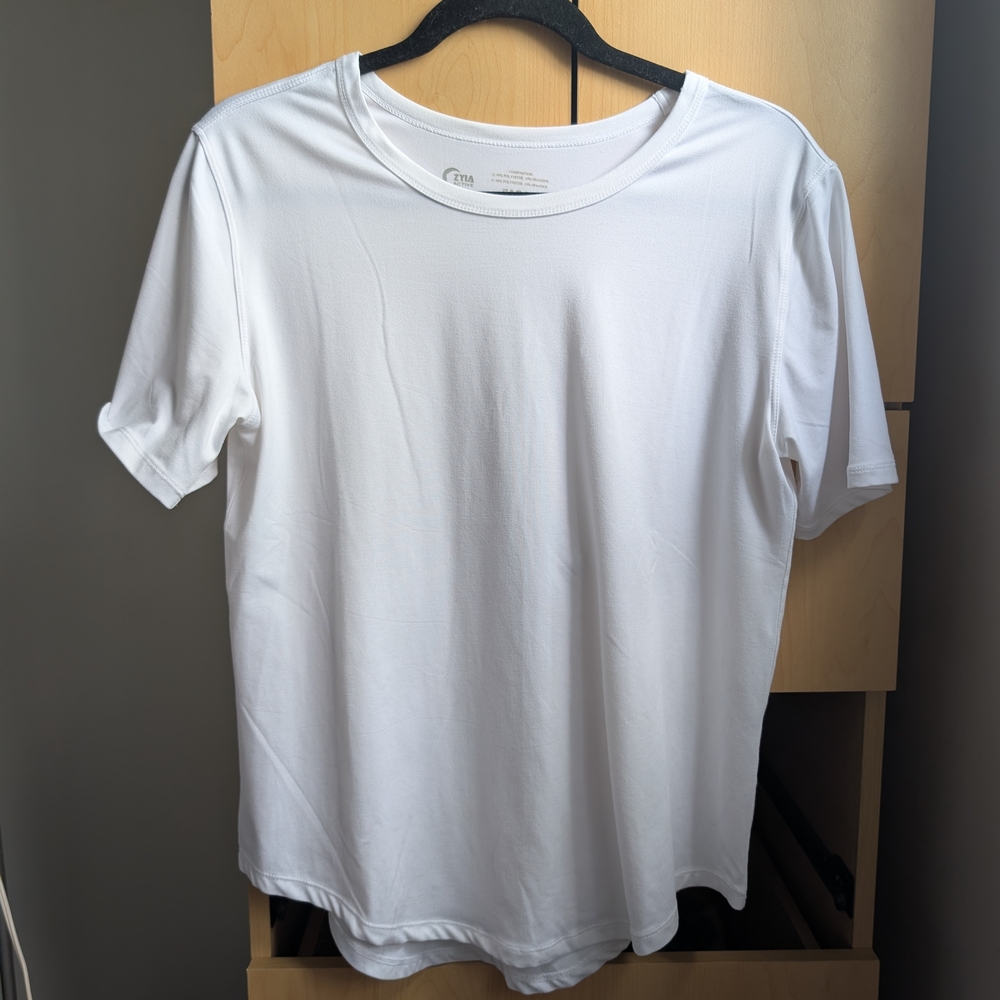 ZYIA White Short Sleeve Tee Classic Crew